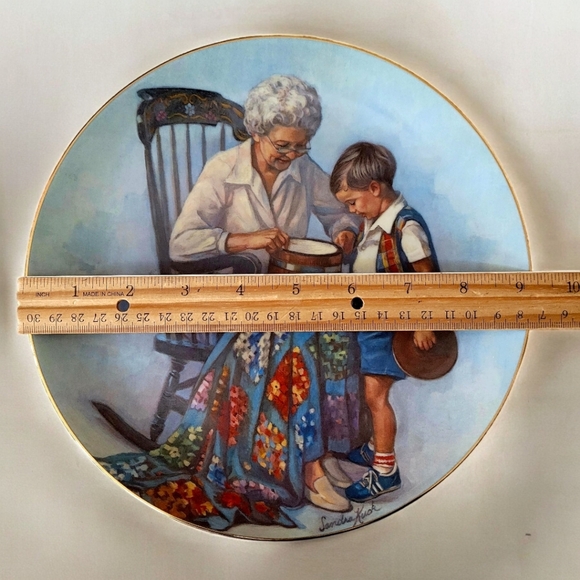 Collectible Plate from Sandra Kuck, Grandparents Series - Picture 4 of 6